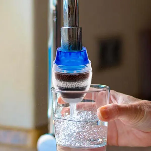 Filtre Purificateur d’Eau du Robinet à 4 Niveaux au Charbon Actif
